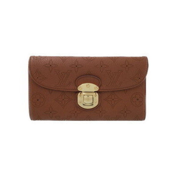 Louis Vuitton Mahina Portefeuille Amelia Tri Long Wallet - Picture 1 of 5